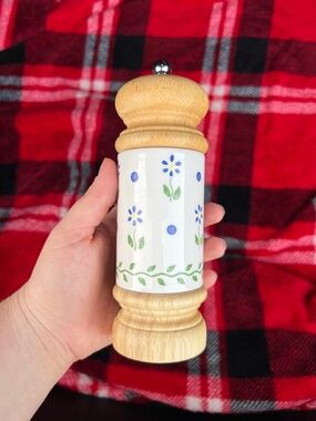 Mr. Dudley salt/pepper grinder